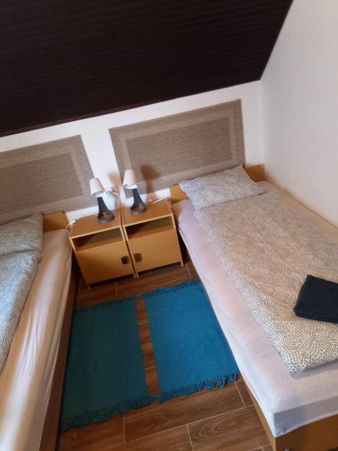 Fuzfa Apartmanhaz Тамаши Номер фото